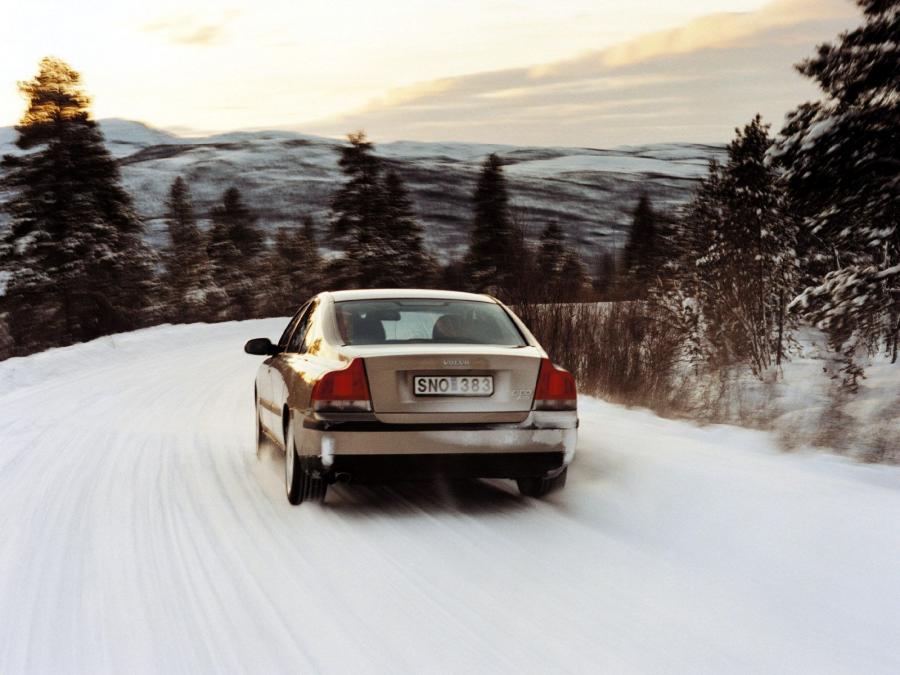  Volvo S60 AWD 2002 года  (фото 12 из 13)